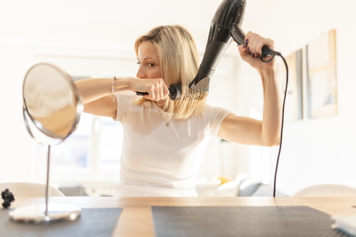 Сушка волос перед укладкой плойкой
