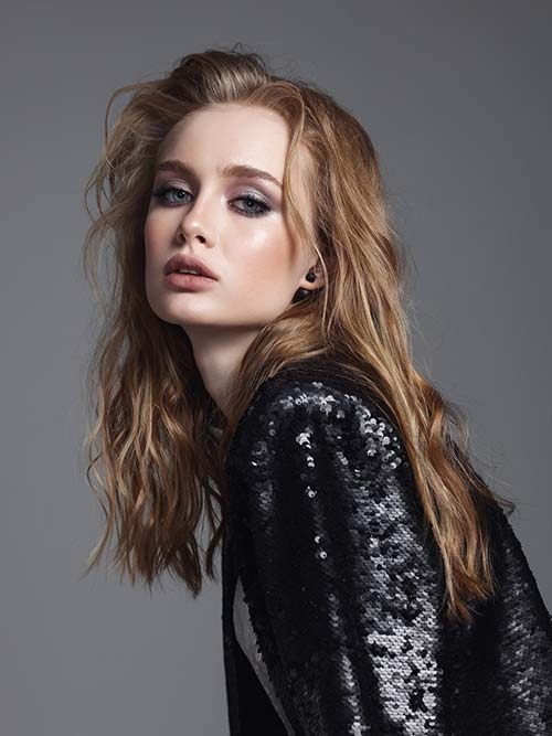 Укладка с растрепанными волосами на стрижке каре