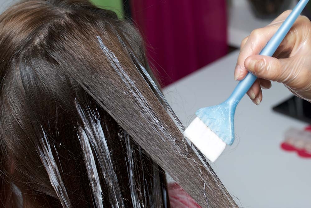 Как часто можно делать мелирование волос