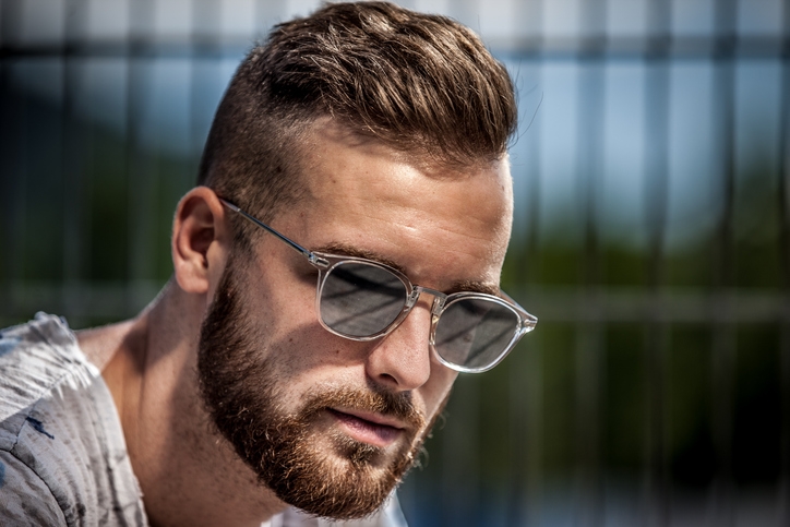 Мужская стрижка андеркат для овального лица