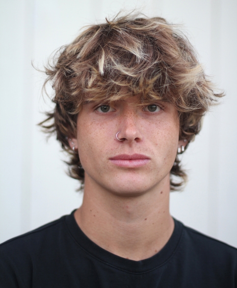 Стрижка для мужчин маллет средней длины для овального лица