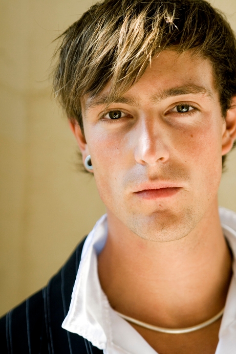 Стрижка для мужчин стрелец средней длины для овального лица