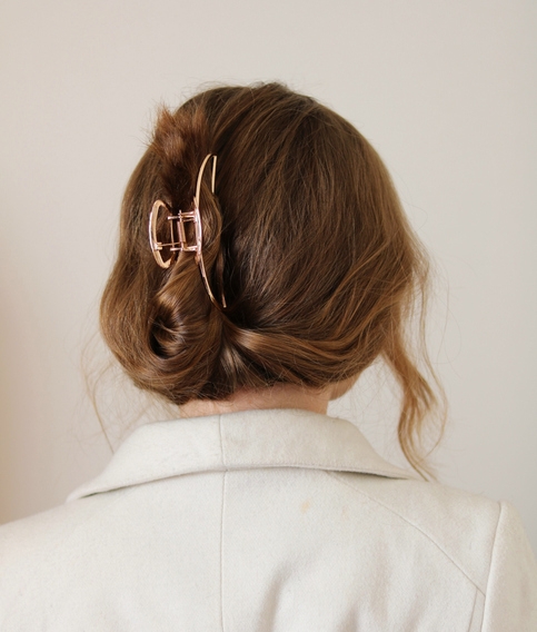 Быстрые прически на средние волосы