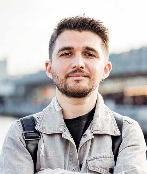 Укладка мужская с приподнятой челкой