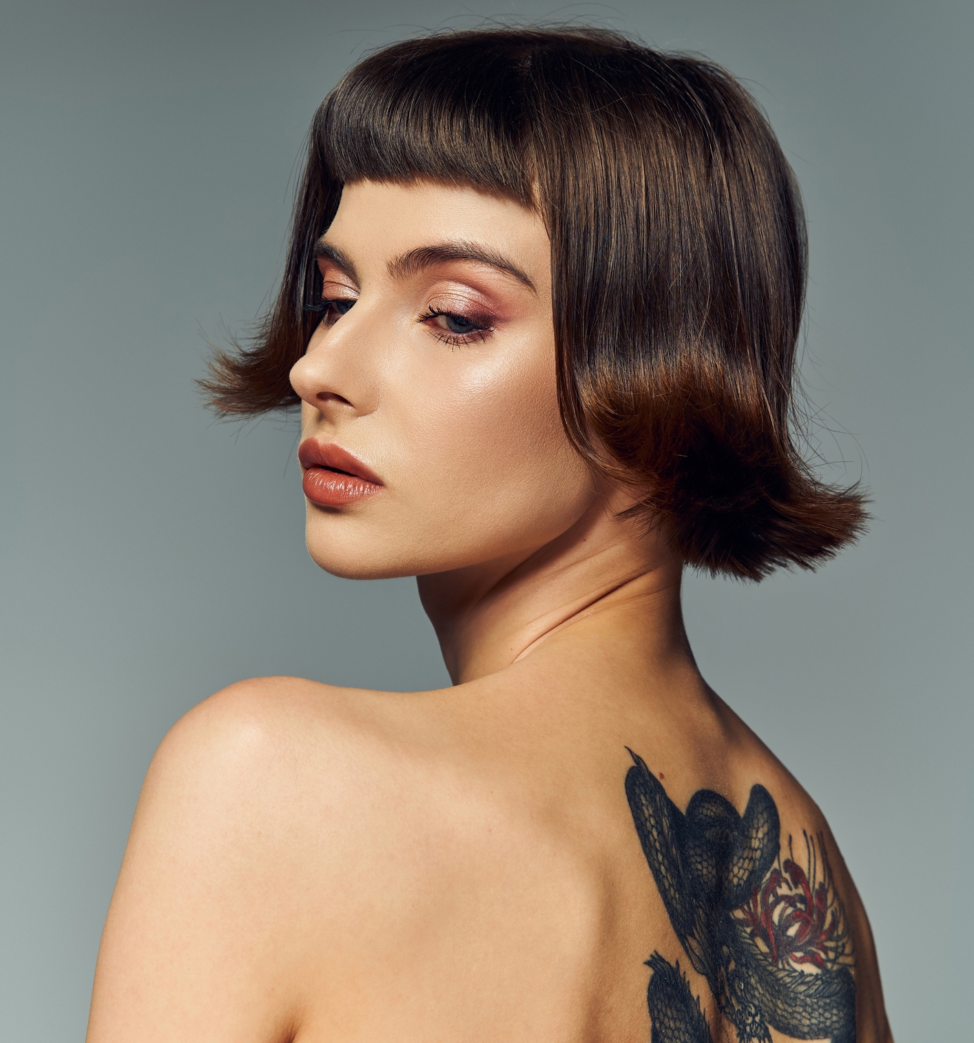 Ретрострижка боб с вывернутыми концами