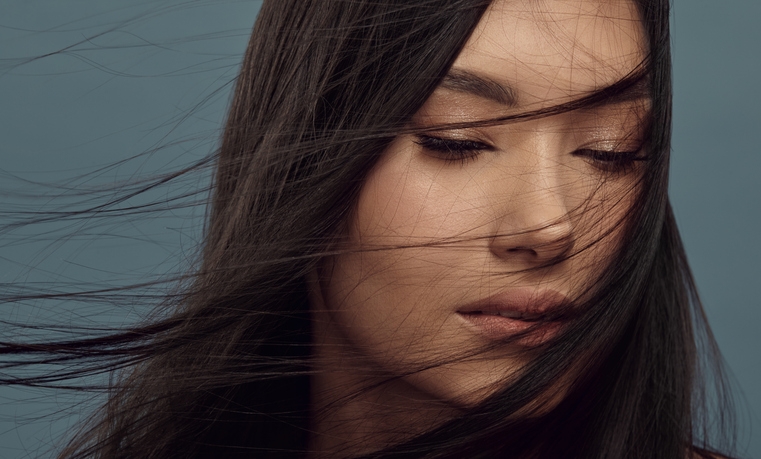 Бережный зимний уход за волосами: увлажнение и очищение