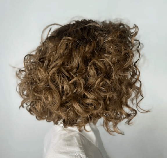 Салонная химическая завивка для объема, не зависящего от шапки