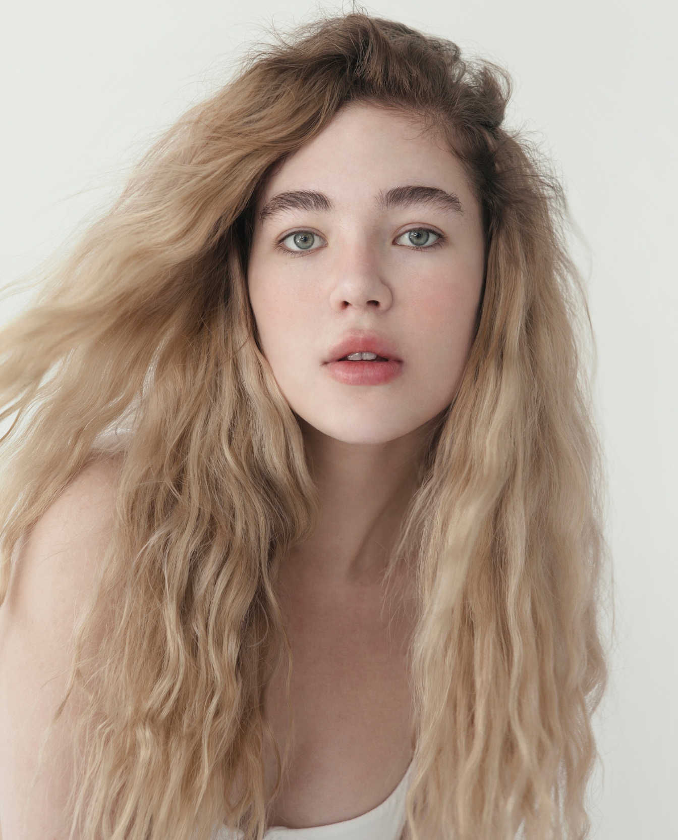 Поврежденные и ломкие волосы — лучше отказаться от кератина