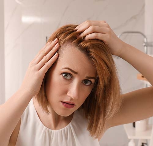 Здоровье волос начинается с кожи головы