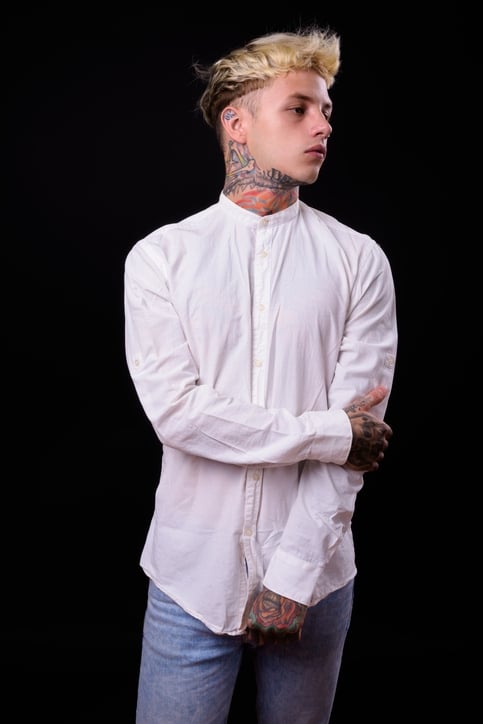 Персонализация мужского образа через стрижку