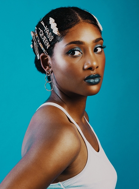 Городской творческий лук с короткими волосами