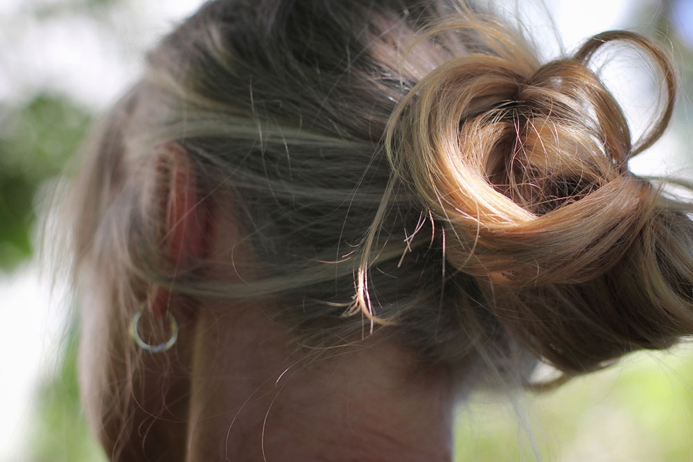 УФ-лучи — не помощники в росте и сохранении здоровья волос