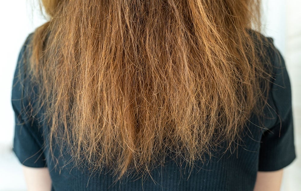 Применение несмываемого ухода для восстановления поврежденных волос