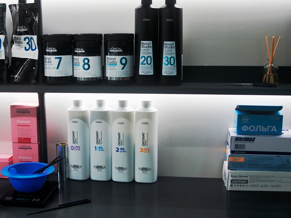 Профессиональные осветляющие продукты и оксиданты в Академии L’Oréal