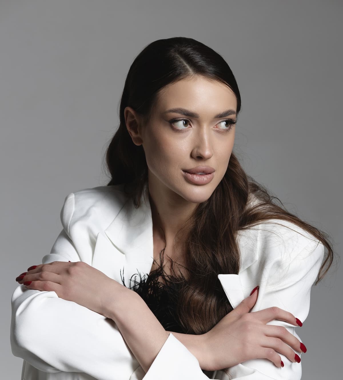 Выбираем уход с зелеными пигментами для желаемого холодного тона