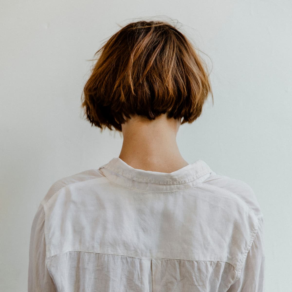 Если ваша цель — убрать рыжие оттенки, то синий шампунь может помочь