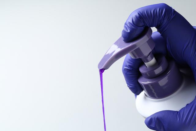 Результат использования синего шампуня на русых волосах — уходит рыжина