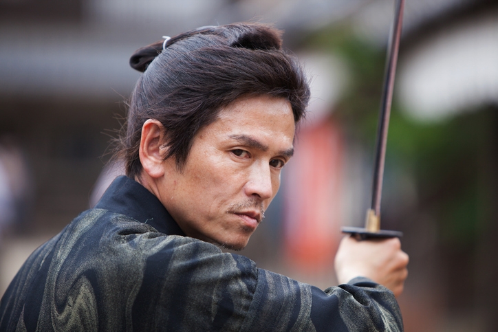 Мужская прическа в японском стиле