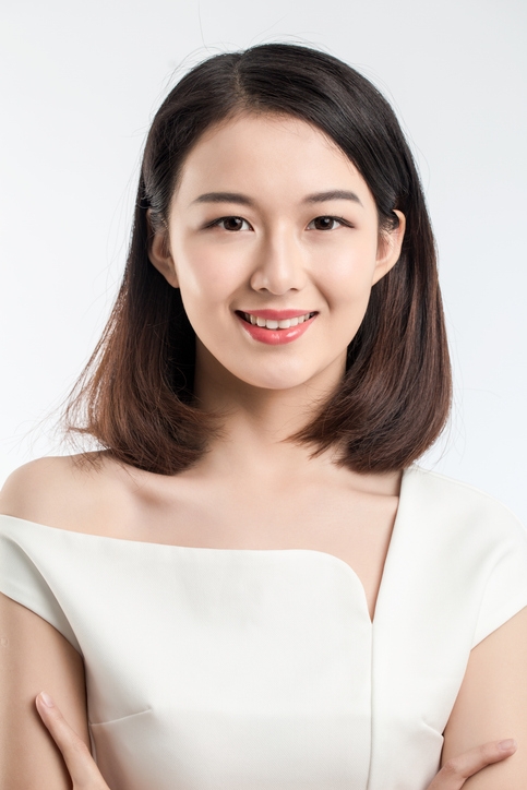 Стрижка в японском стиле на удлиненном каре