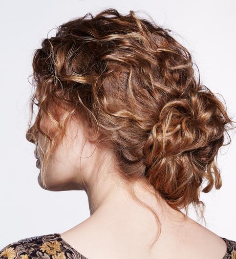 Легкая и быстрая укладка для кудрявых волос