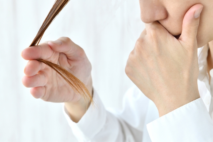 Использование масла для волос при секущихся кончиках