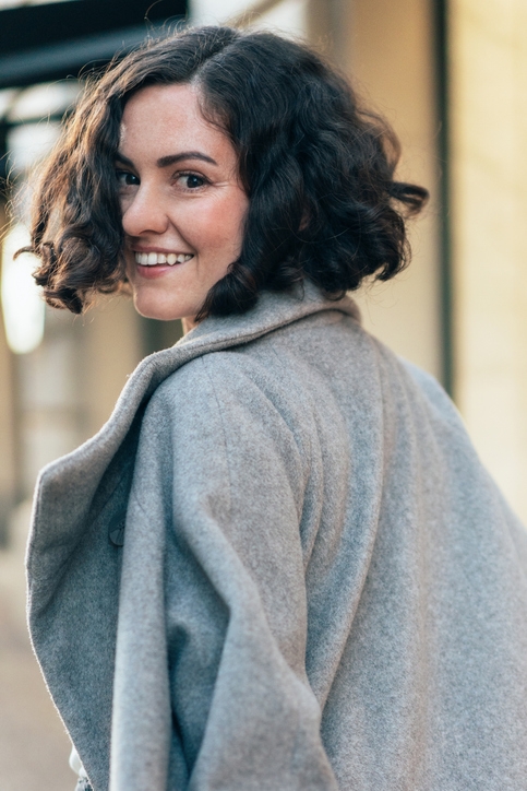 cтрижка боб для пушистых волос