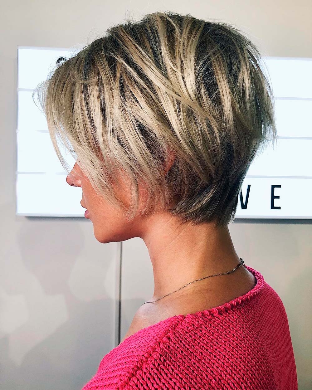 Деловая стрижка пикси от Екатерины Коноревой