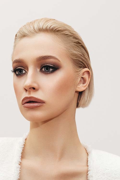 Укладка blunt-каре без челки