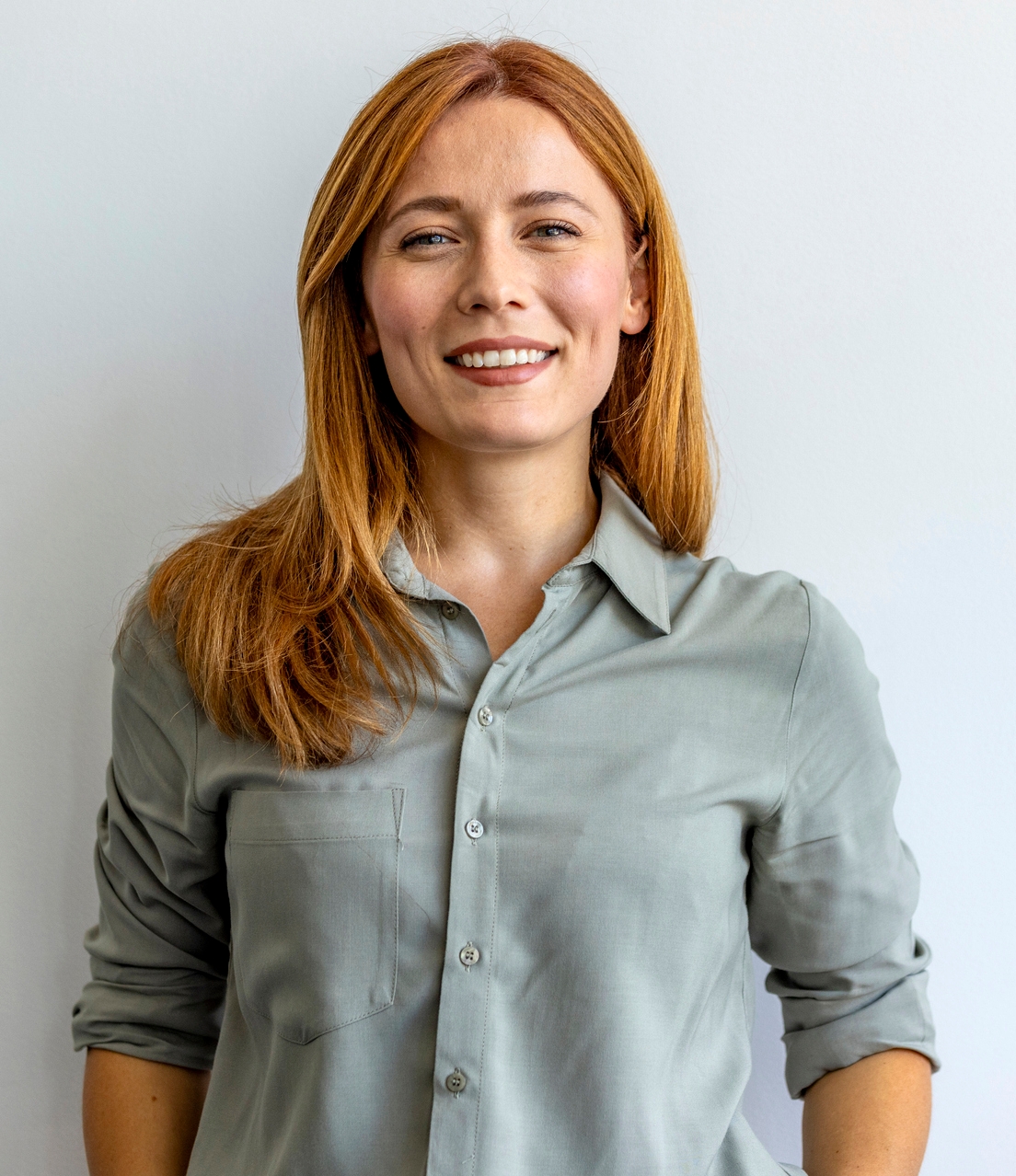 Яркий огненный медный оттенок на текстурной стрижке