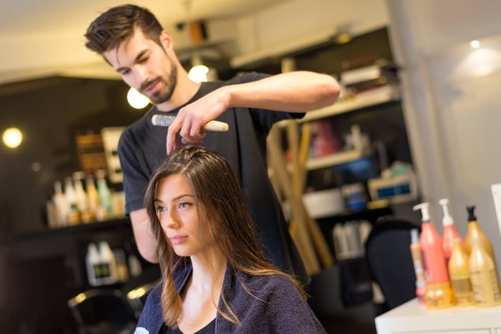 Примеряем тренды на волосы средней длины