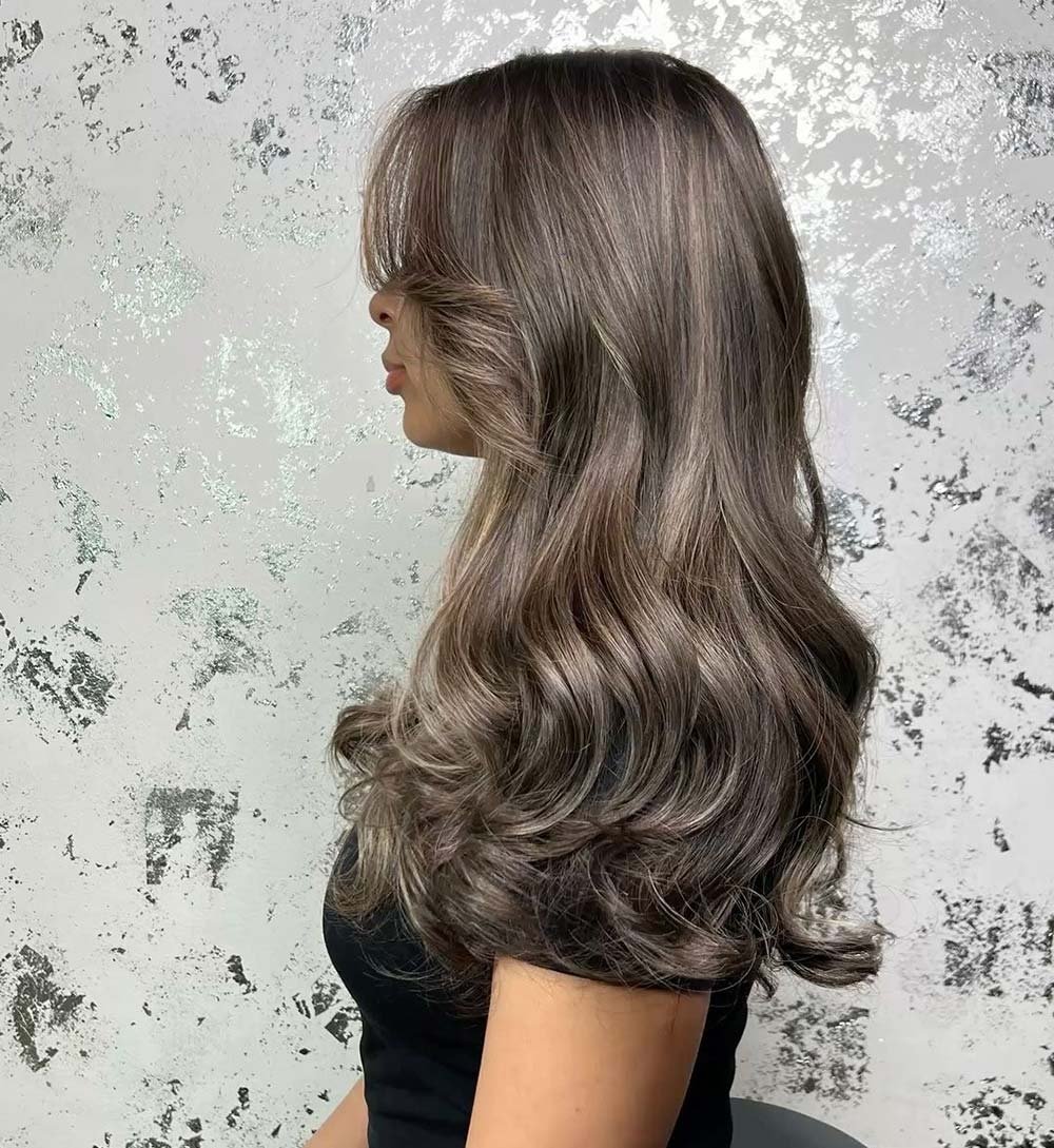 Окрашивание в технике шатуш на темных волосах от Анастасии Наренковой