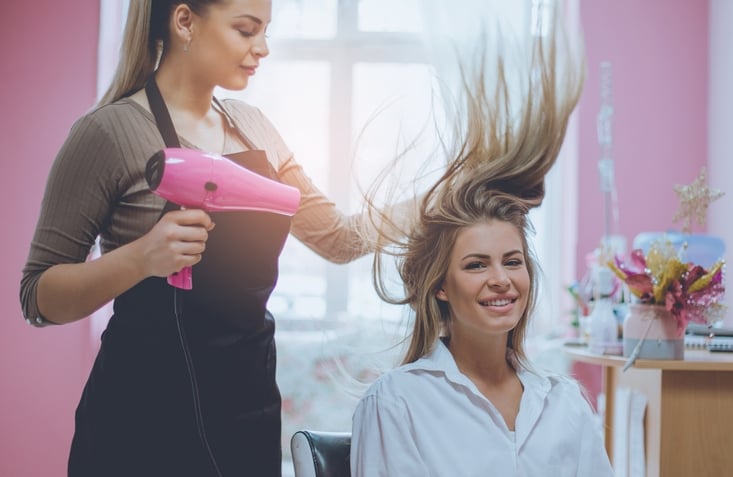 Создание объема на волосах