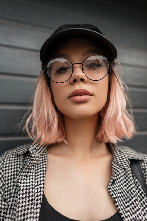 Окрашивание волос в августе 2025 года