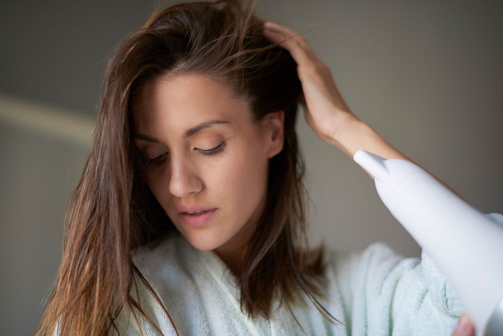 Причины тактильной жесткости волос
