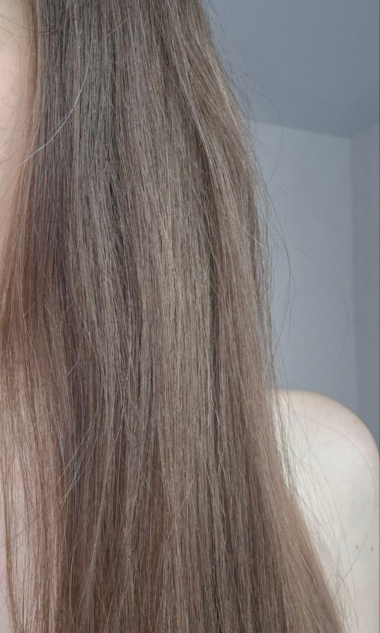 Результат на волосах Ирины через 8 часов после полного цикла ухода Metal Detox L'Oréal Professionnel