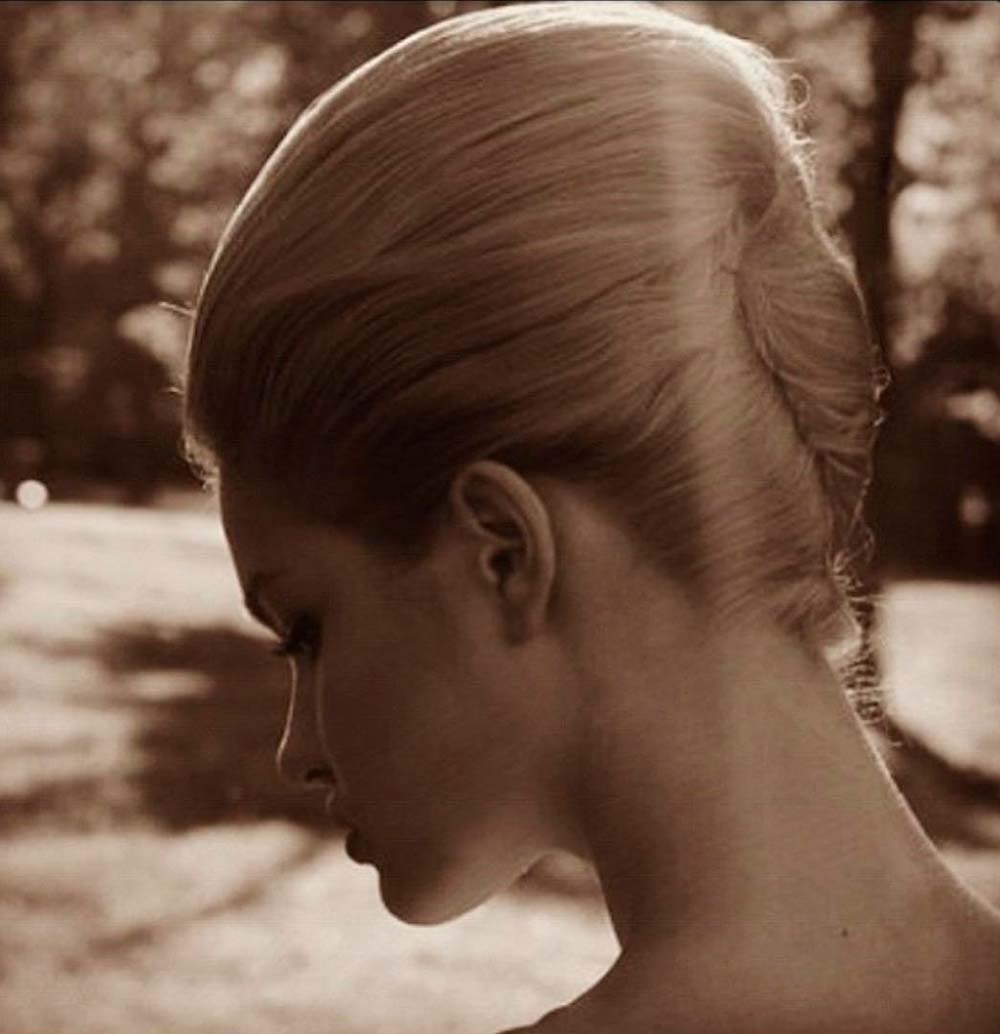 Прическа французский твист