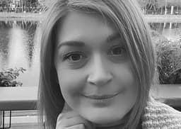 Евгения Ханкова - эксперт по уходу за волосами: советы, тесты и проверенные практики