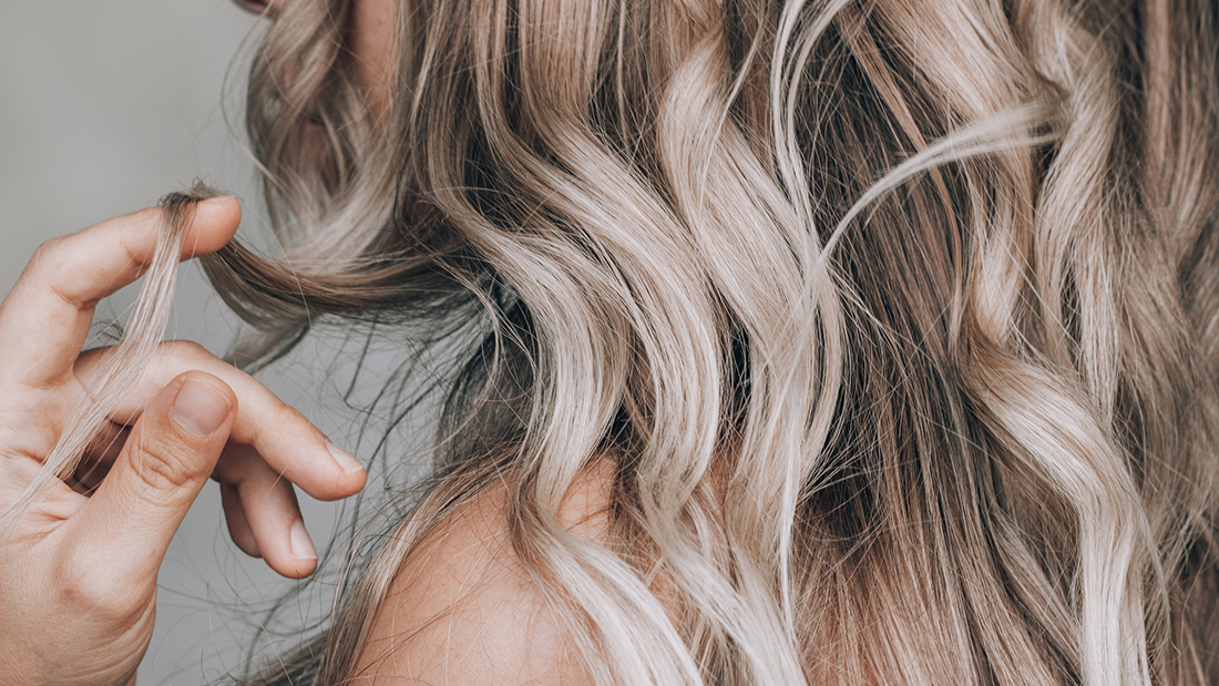 Такие разные локоны с конусной плойкой для волос