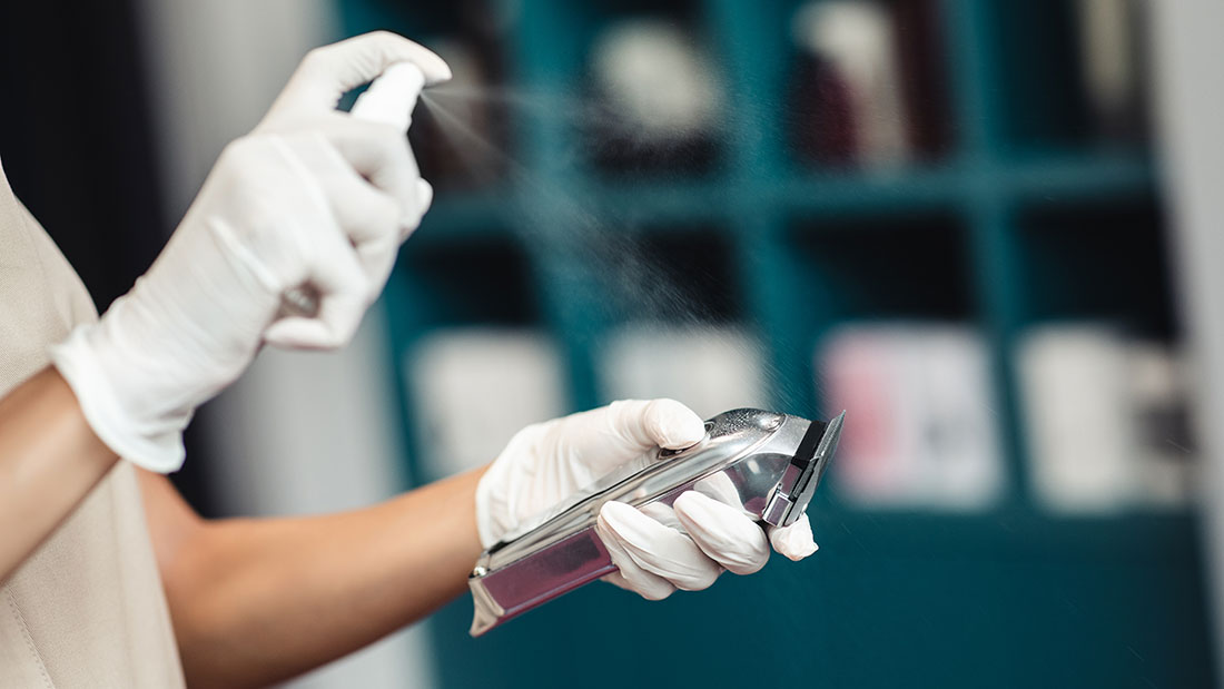 Дезинфекция инструментов парикмахера