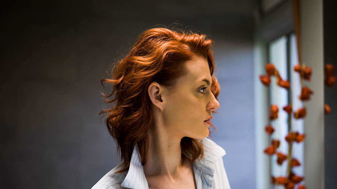 krasno-ryzhij-cvet-volos