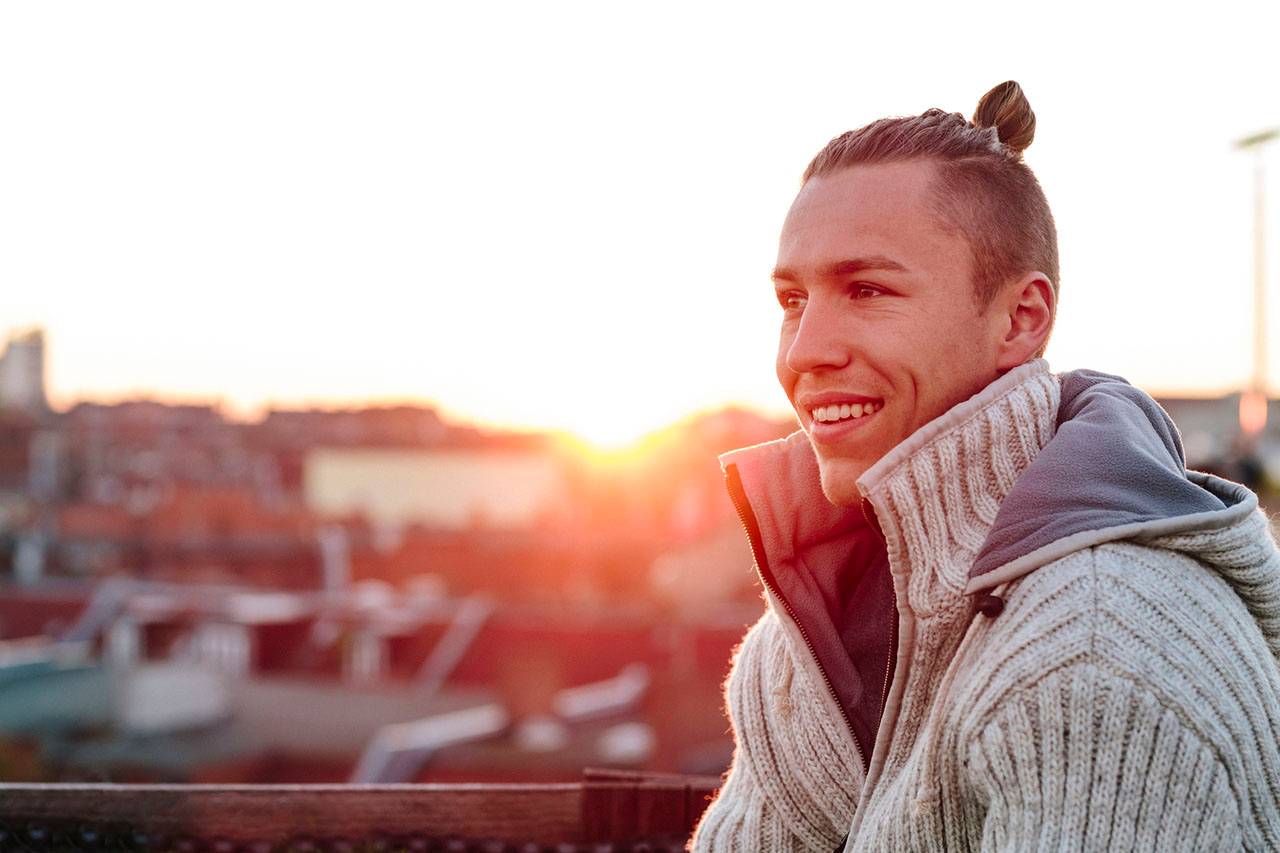 мужские стрижки Man Bun