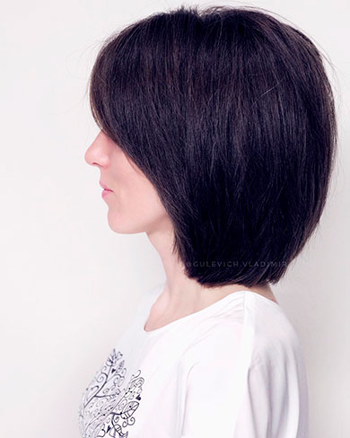 chernoe-kare-dlya-rokovyh-bryunetok-12