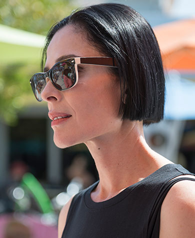 chernoe-kare-dlya-rokovyh-bryunetok-5