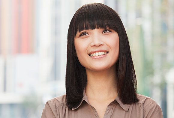 chernoe-kare-dlya-rokovyh-bryunetok-9