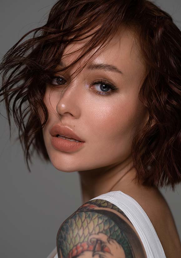 Лучшие стрижки для ромбовидного лица